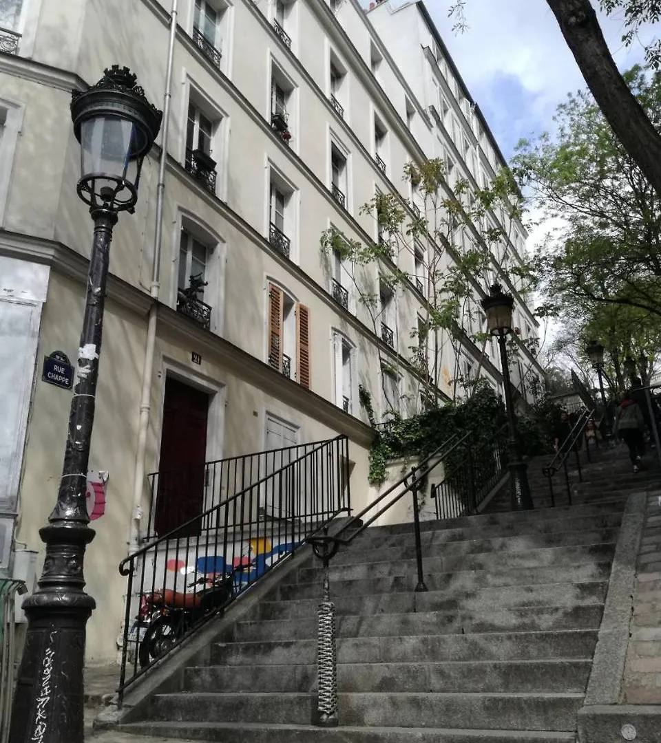 Montmartre Chappe Apartment