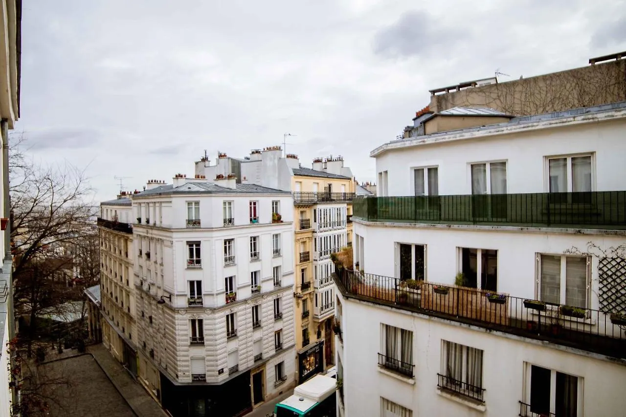 アパート Montmartre Chappe パリ